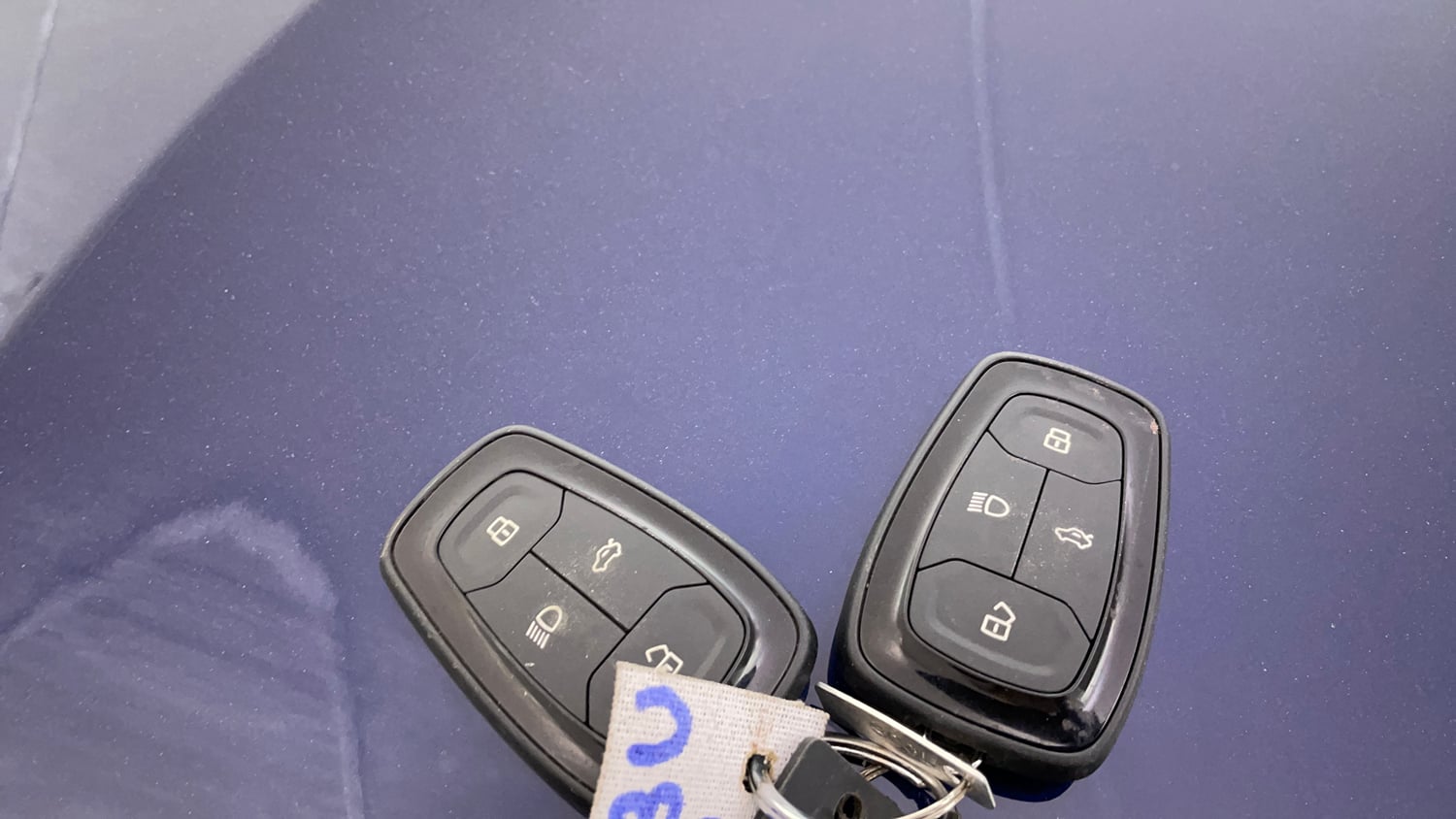 Used 2025 Tata Altroz XZ Petrol Petrol Manual extra CAR KEY VIEW
