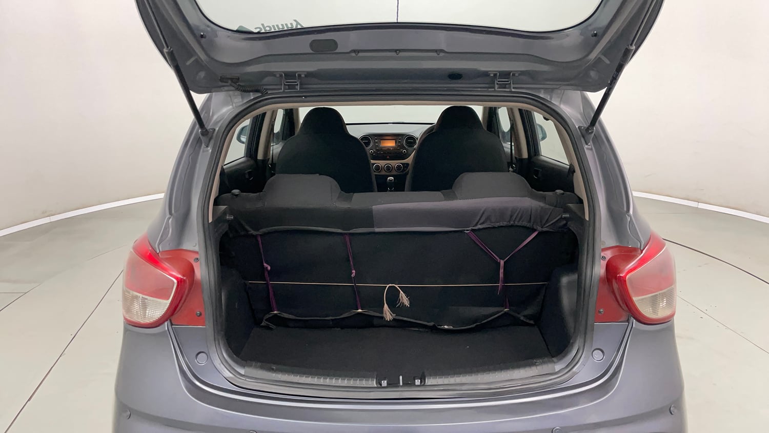 Used 2018 Hyundai Grand i10 Magna 1.2 Kappa VTVT Petrol Manual interior DICKY INSIDE VIEW
