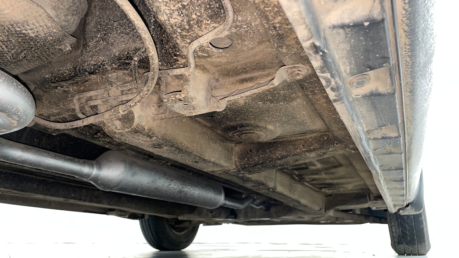Used 2012 Maruti Suzuki Swift VXi Petrol Manual extra REAR RIGHT UNDERBODY VIEW