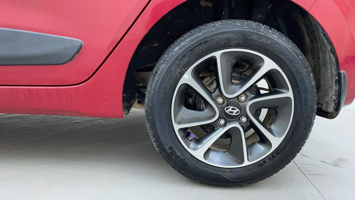 Used 2017 Hyundai Grand i10 Asta 1.2 Kappa VTVT Petrol Manual tyres LEFT REAR TYRE RIM VIEW