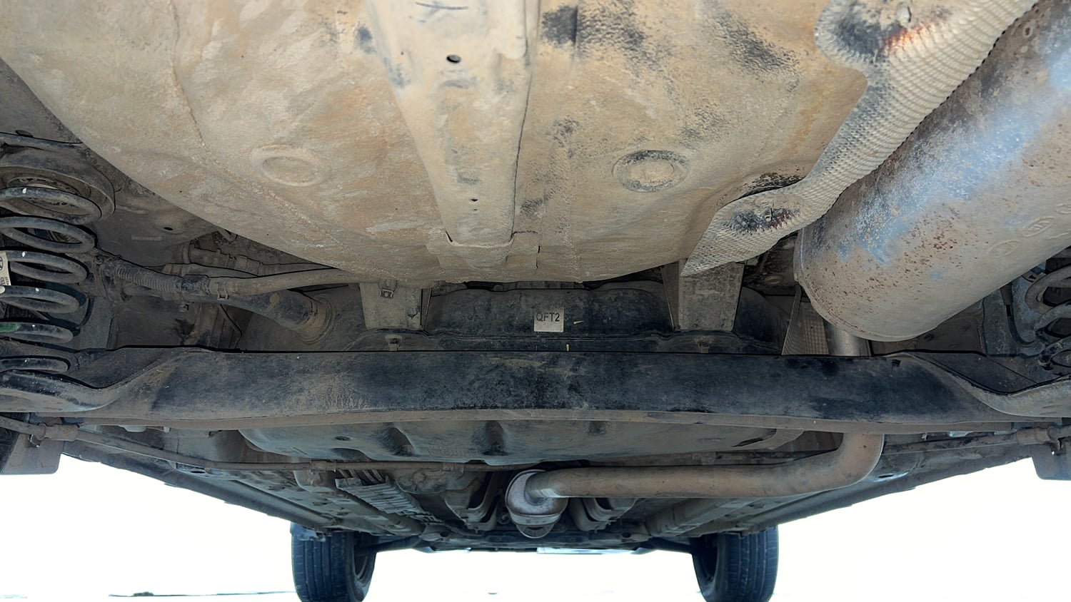 Used 2022 Hyundai Venue SX 1.0 Turbo iMT Petrol Manual extra REAR UNDERBODY VIEW (TAKEN FROM REAR)