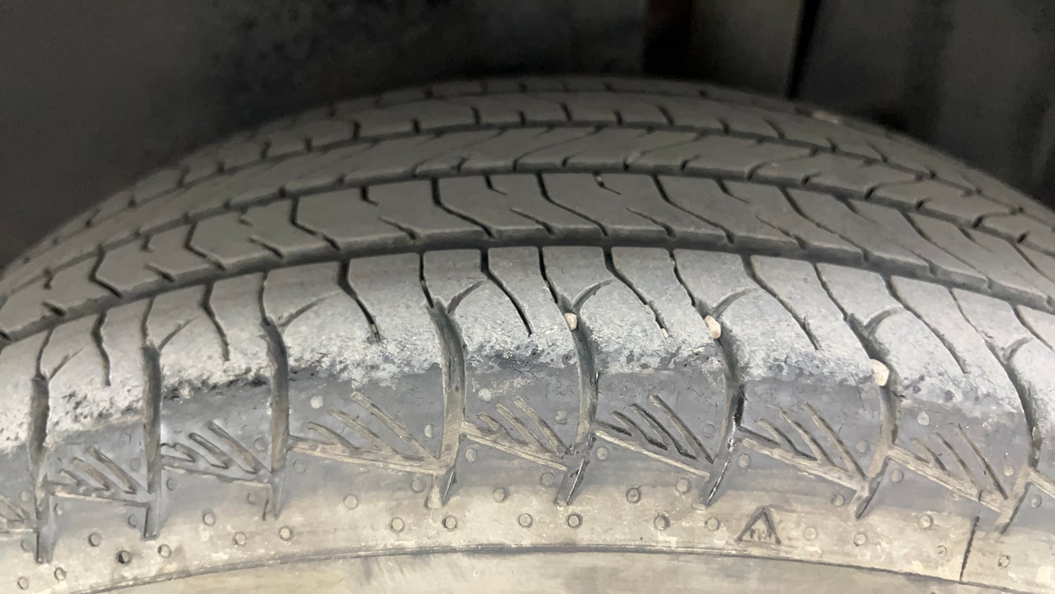 Used 2023 Toyota Urban Cruiser Hyryder V Hybrid Hybrid Automatic tyres LEFT REAR TYRE TREAD VIEW