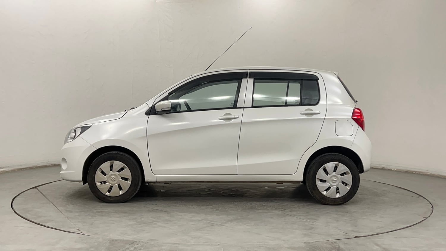 Used 2017 Maruti Suzuki Celerio ZXi AMT Petrol Automatic exterior LEFT SIDE VIEW