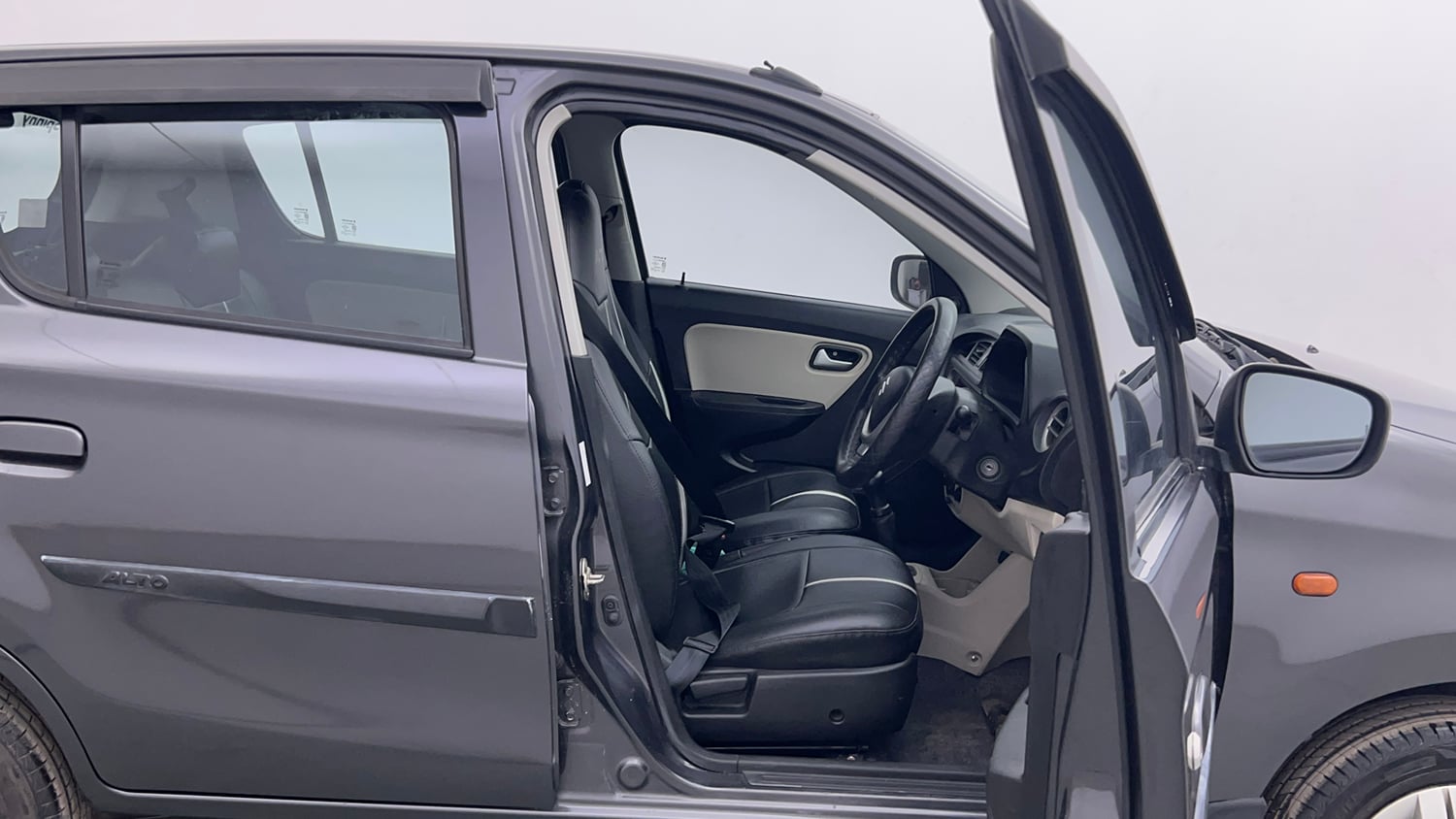 Used 2020 Maruti Suzuki Alto 800 Vxi Plus Petrol Manual interior RIGHT SIDE FRONT DOOR CABIN VIEW