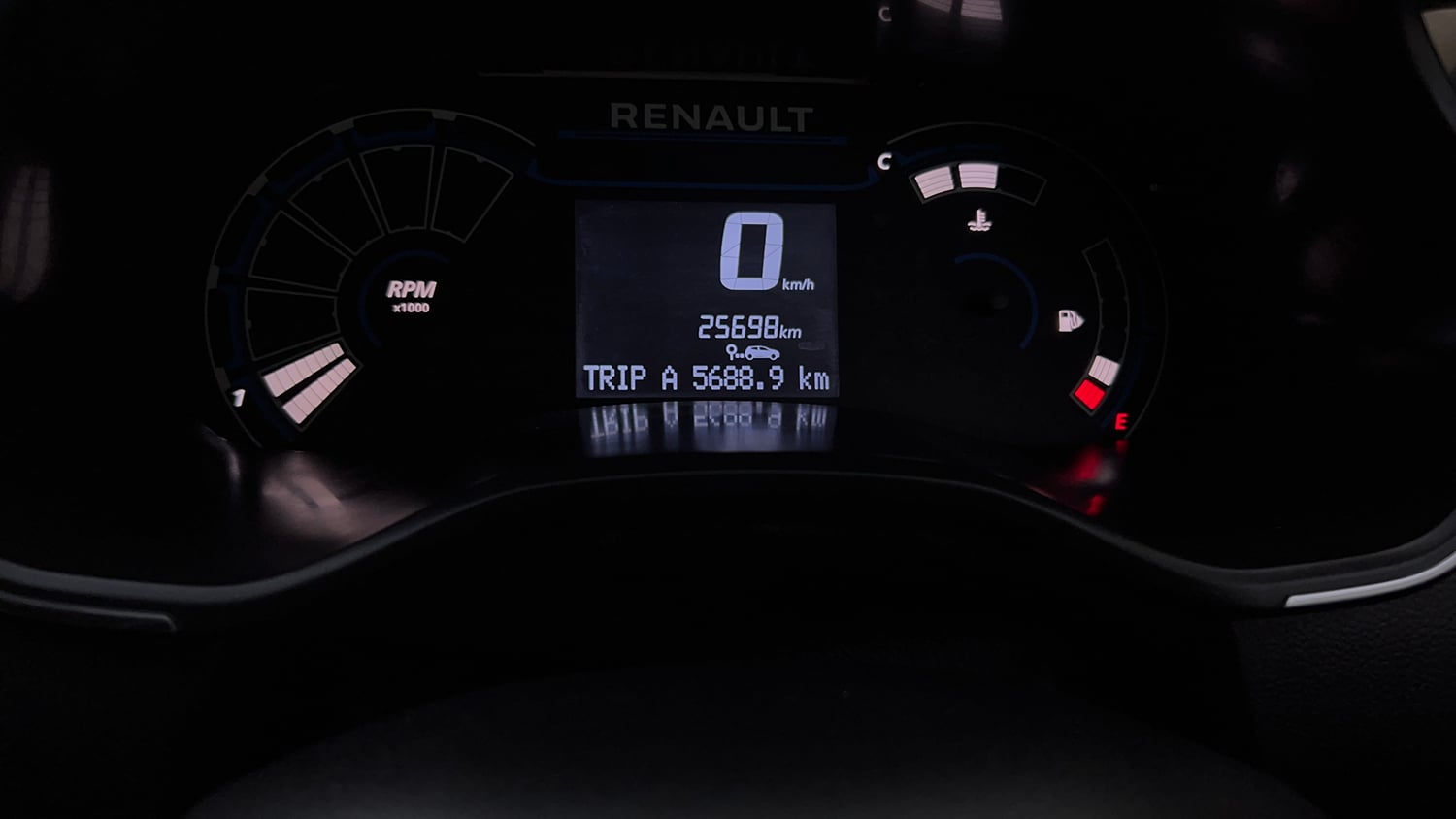 Used 2021 Renault Kiger RXT MT Dual Tone Petrol Manual interior CLUSTERMETER VIEW