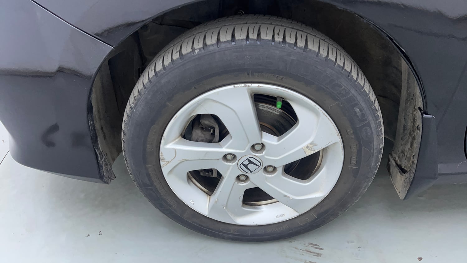 Used 2014 Honda City VX CVT Petrol Automatic tyres LEFT FRONT TYRE RIM VIEW