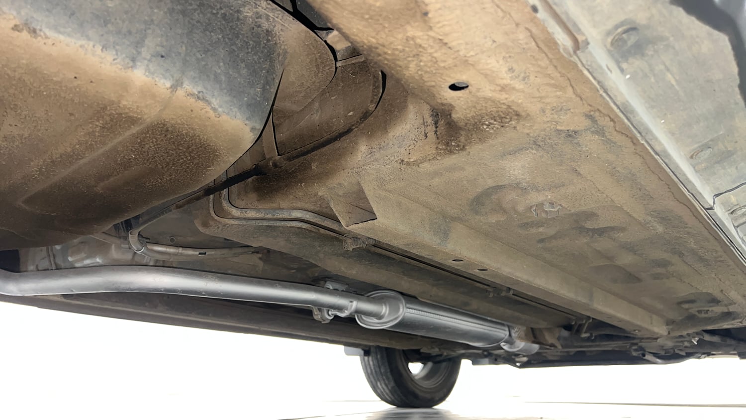 Used 2023 Renault Kiger RXZ Turbo CVT Petrol Automatic extra REAR RIGHT UNDERBODY VIEW