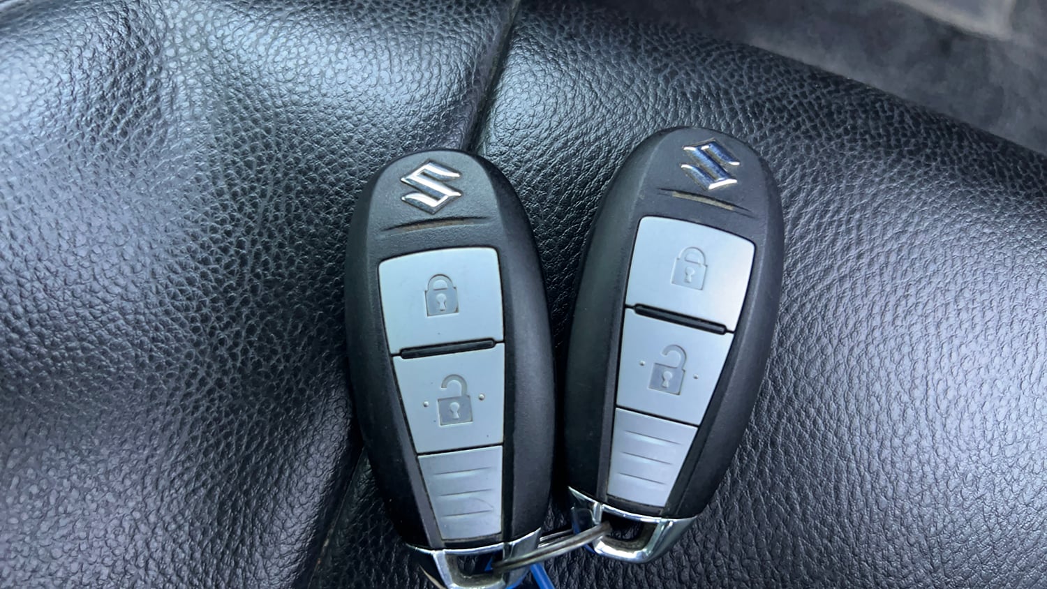 Used 2016 Maruti Suzuki Baleno Zeta 1.2 AT Petrol Automatic extra CAR KEY VIEW