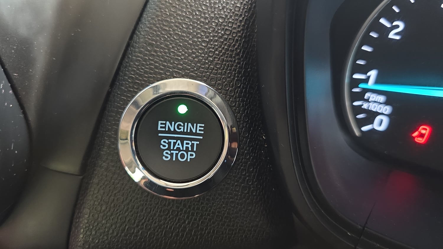 Used 2019 Ford EcoSport Thunder Edition Petrol Petrol Manual top_features Keyless start