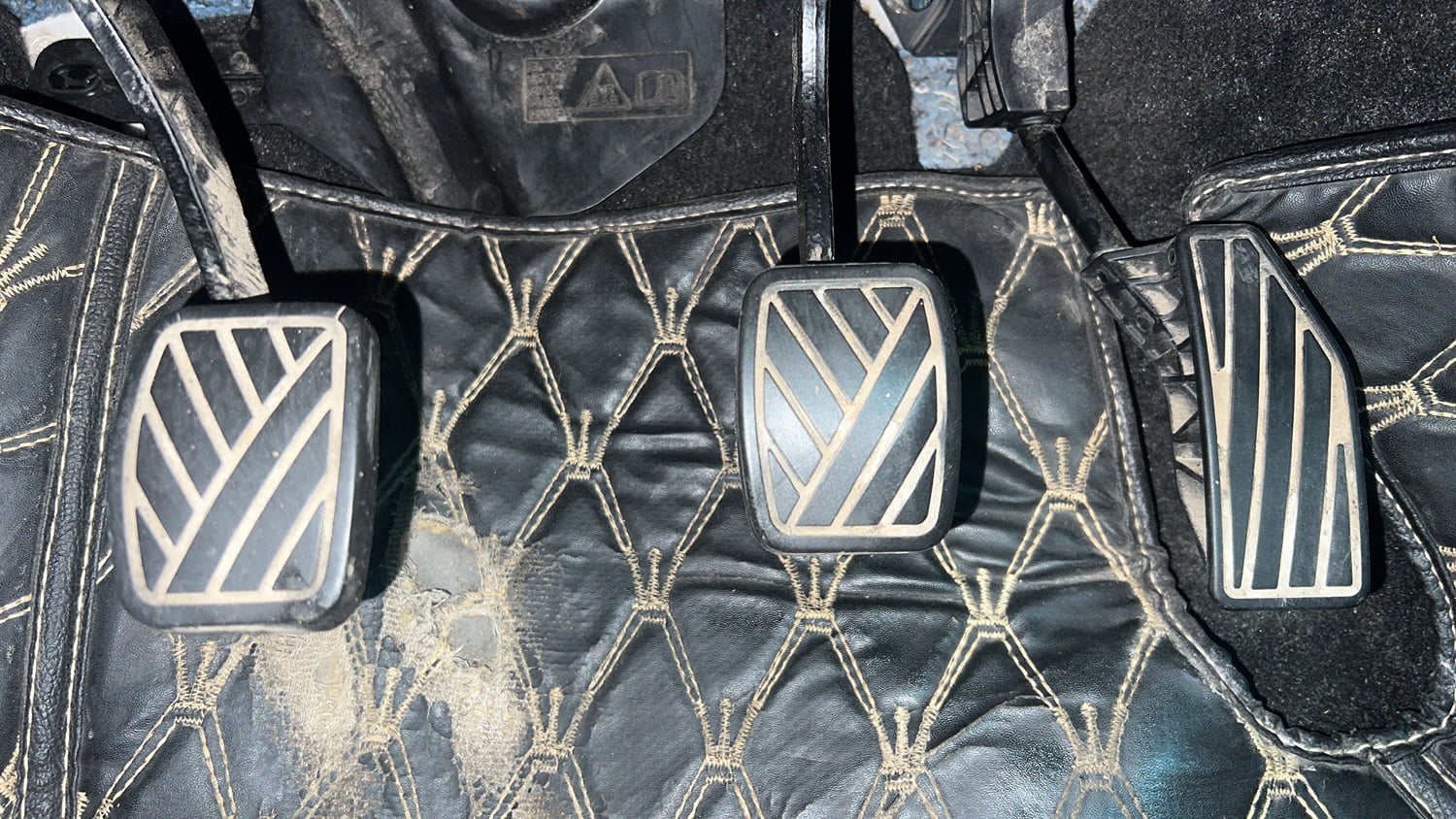 Used 2022 Maruti Suzuki Baleno Alpha Petrol Manual interior PEDALS VIEW