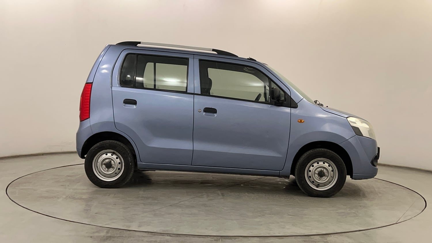 Used 2012 Maruti Suzuki Wagon R LXi Petrol Manual exterior RIGHT SIDE VIEW