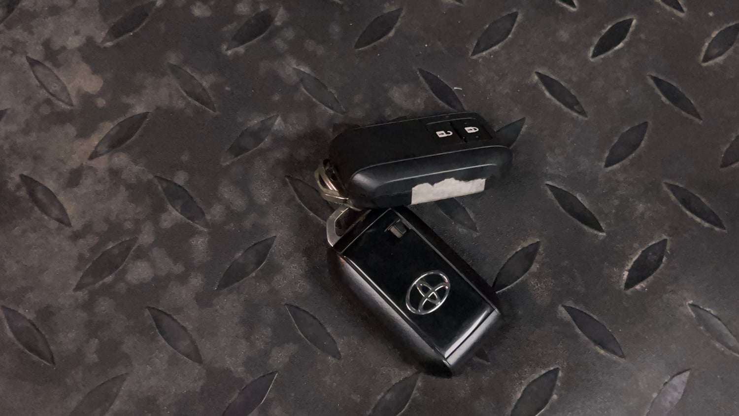 Used 2023 Toyota Glanza V AMT Petrol Automatic extra CAR KEY VIEW