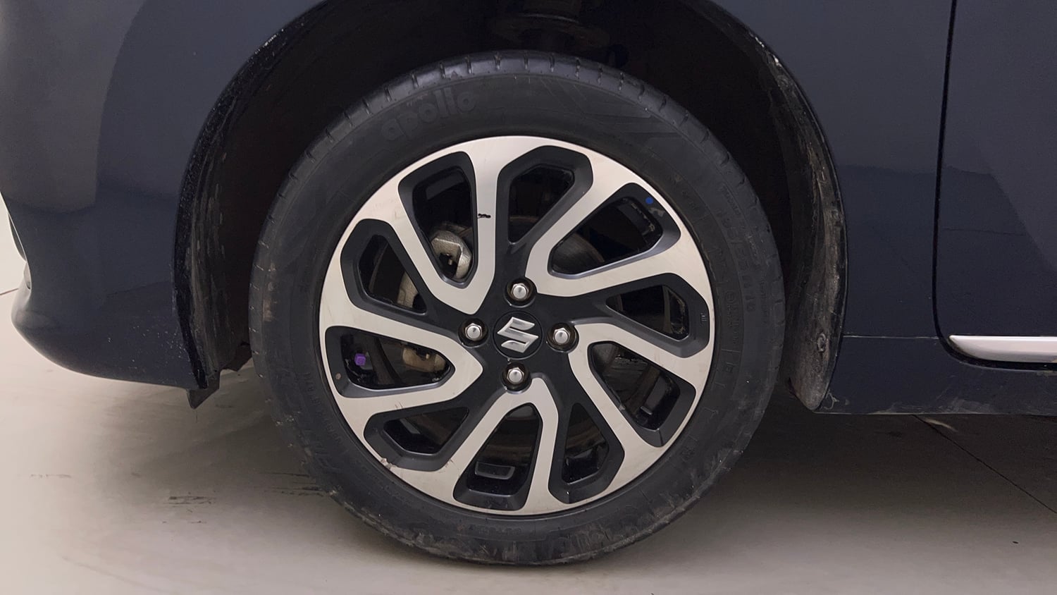Used 2022 Maruti Suzuki Baleno Alpha AGS Petrol Automatic tyres LEFT FRONT TYRE RIM VIEW