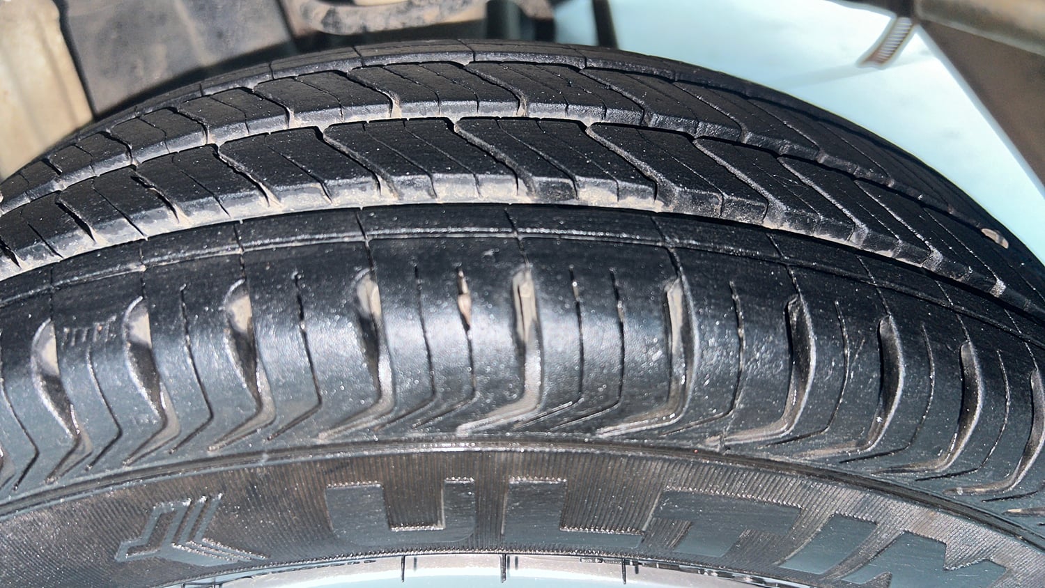 Used 2018 Maruti Suzuki Alto 800 VXi Petrol Manual tyres LEFT REAR TYRE TREAD VIEW