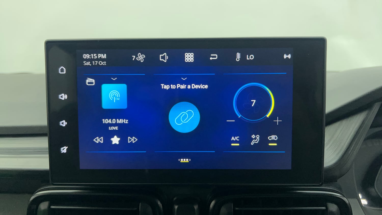 Used 2026 Tata Punch Adventure CNG Automatic Cng Automatic interior MUSIC SYSTEM & AC CONTROL VIEW