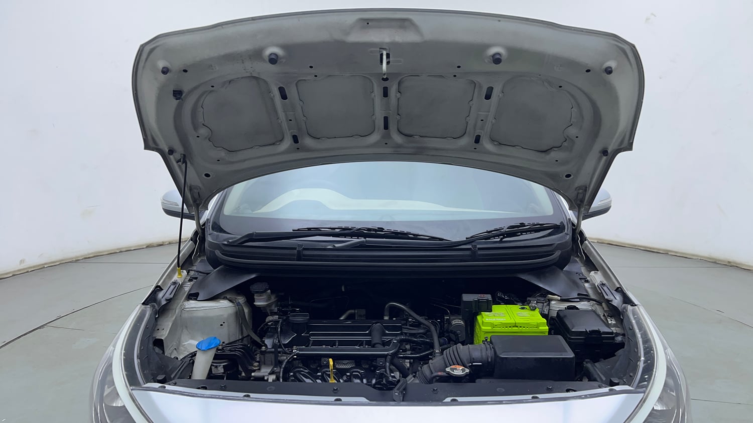 Used 2017 Hyundai Elite i20 Sportz 1.2 Petrol Manual engine ENGINE & BONNET OPEN FRONT VIEW
