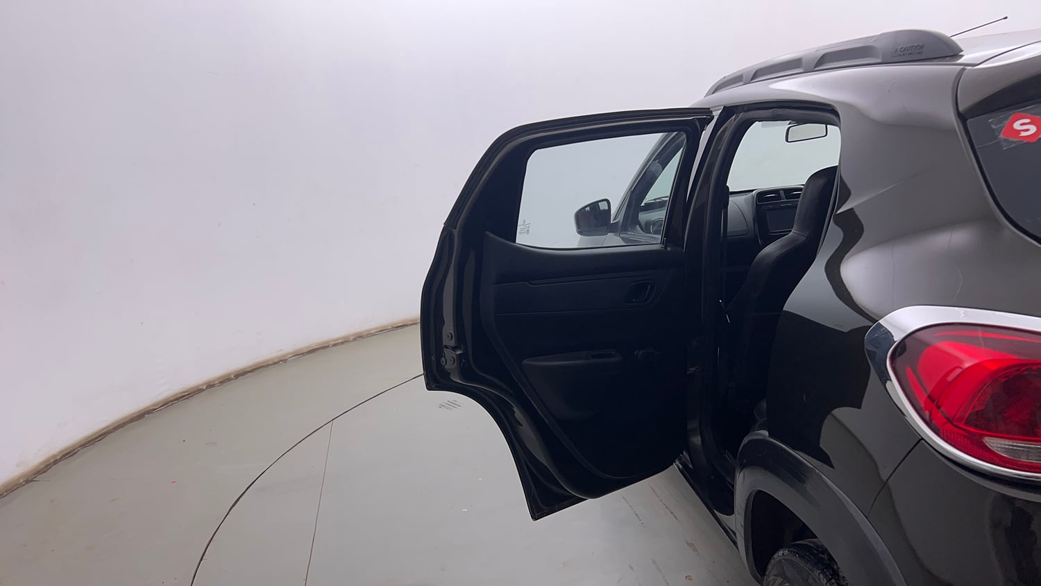 Used 2017 Renault Kwid RXT (O) 1.0 SCE Edition Petrol Manual interior LEFT REAR DOOR OPEN VIEW