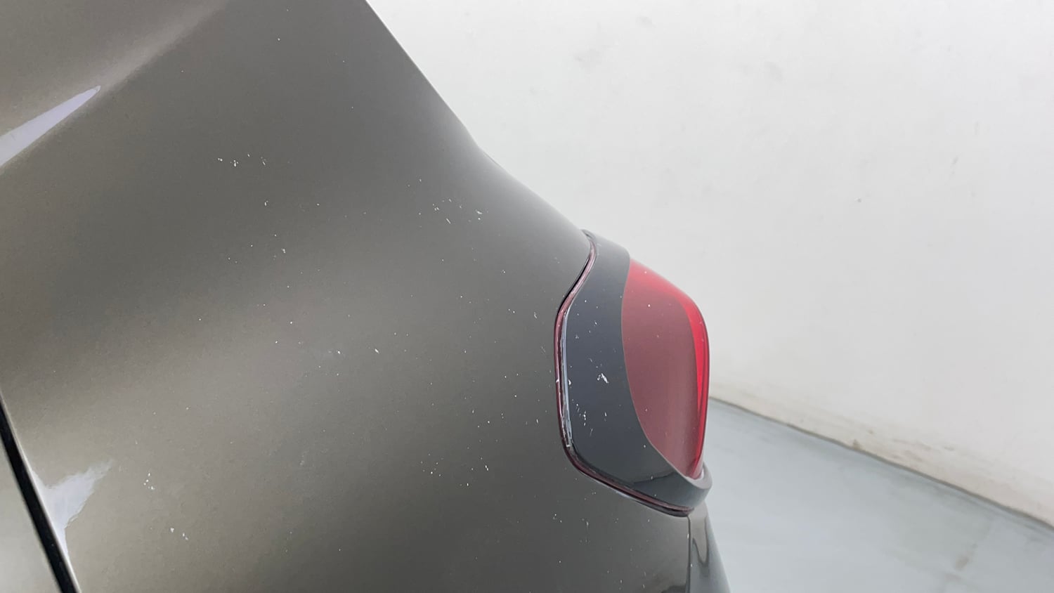 Used 2024 Renault Kwid RXT 1.0L Petrol Manual dents MINOR SCRATCH