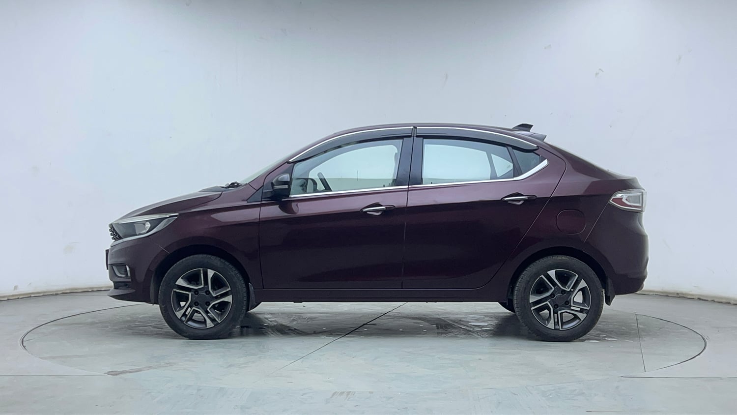 Used 2021 Tata Tigor XZ Plus Petrol Manual exterior LEFT SIDE VIEW