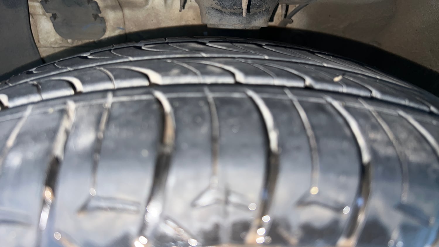 Used 2019 Hyundai Elite i20 Sportz Plus 1.2 Petrol Manual tyres LEFT FRONT TYRE TREAD VIEW