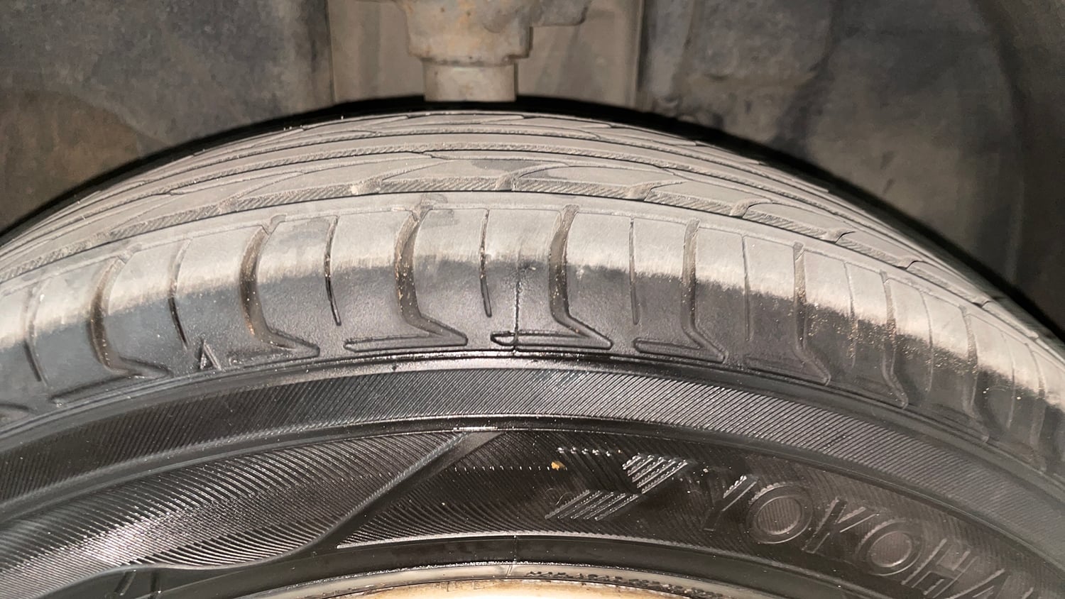 Used 2016 Renault Kwid RXT Petrol Manual tyres RIGHT FRONT TYRE TREAD VIEW