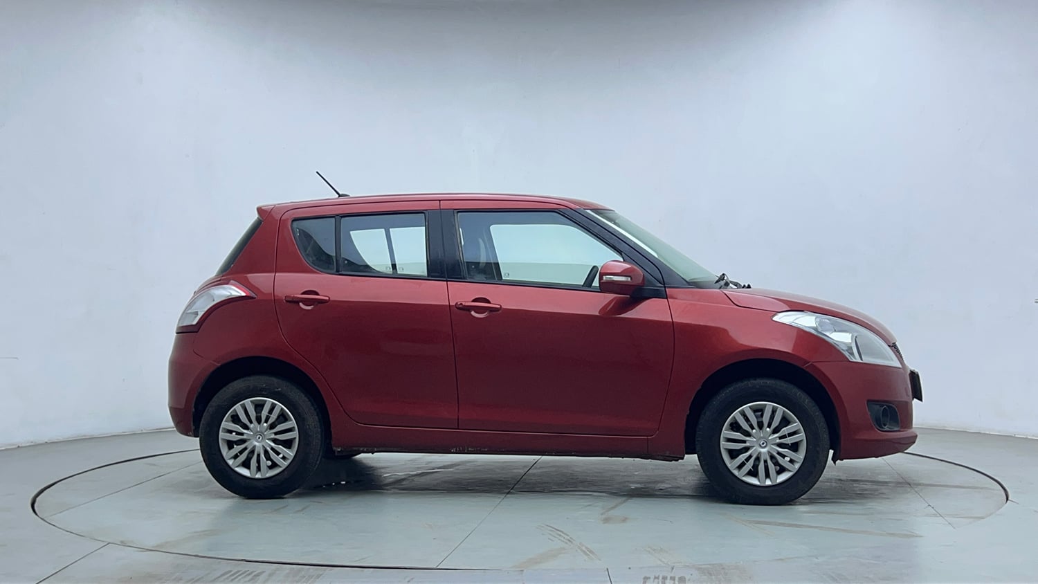 Used 2013 Maruti Suzuki Swift VXi Petrol Manual exterior RIGHT SIDE VIEW