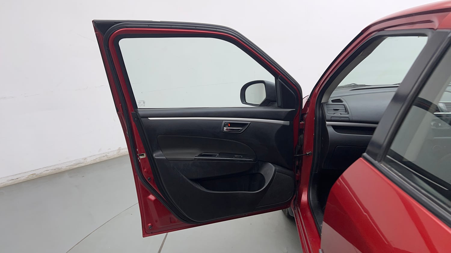 Used 2013 Maruti Suzuki Swift VXi Petrol Manual interior LEFT FRONT DOOR OPEN VIEW