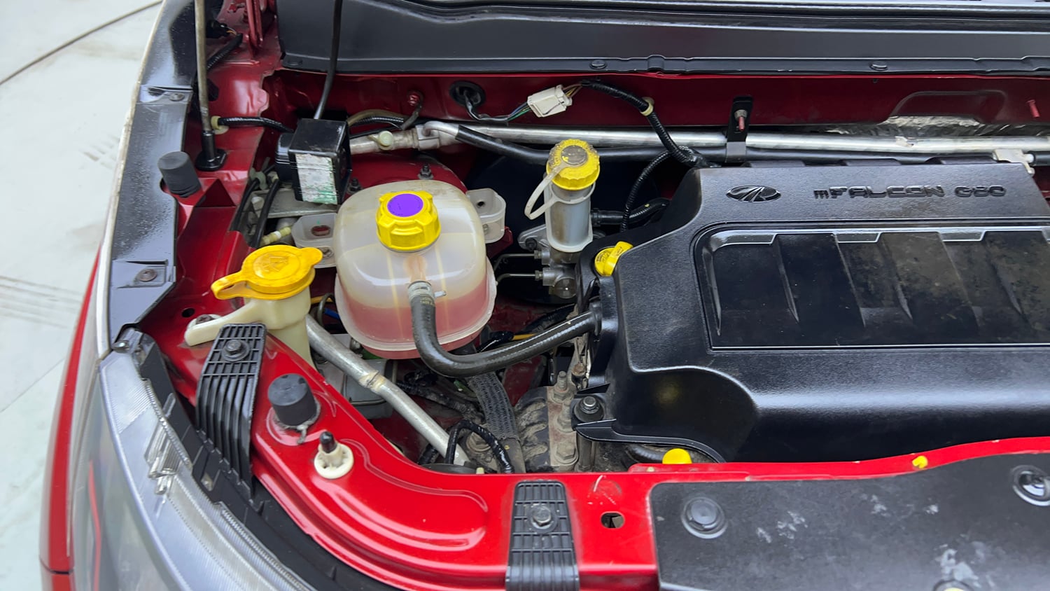 Used 2017 Mahindra KUV100 K6 6 STR Petrol Manual engine ENGINE RIGHT SIDE VIEW