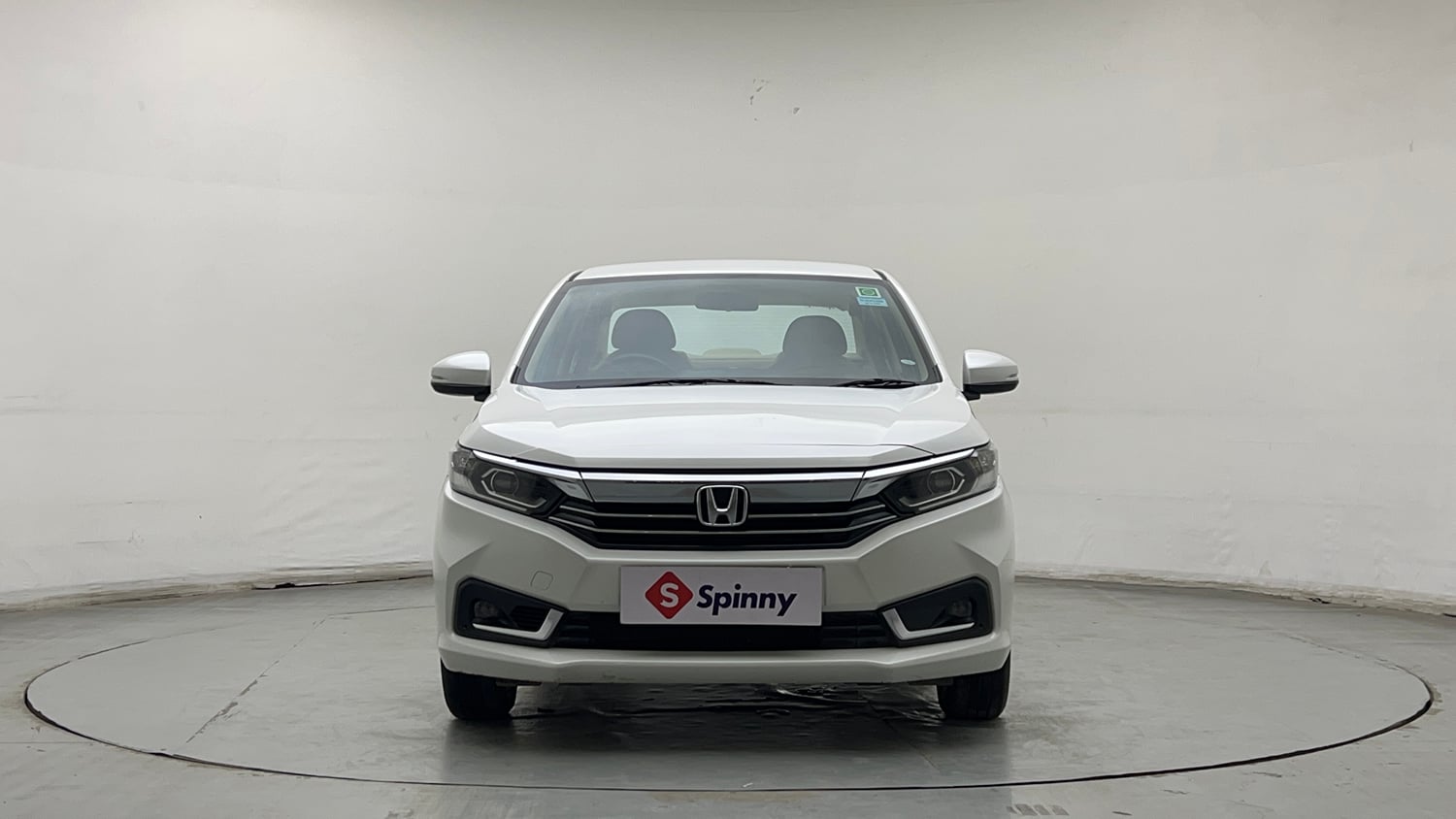 Used 2024 honda Amaze 2nd Generation VX 1.2 Petrol CVT Petrol Automatic exterior FRONT VIEW