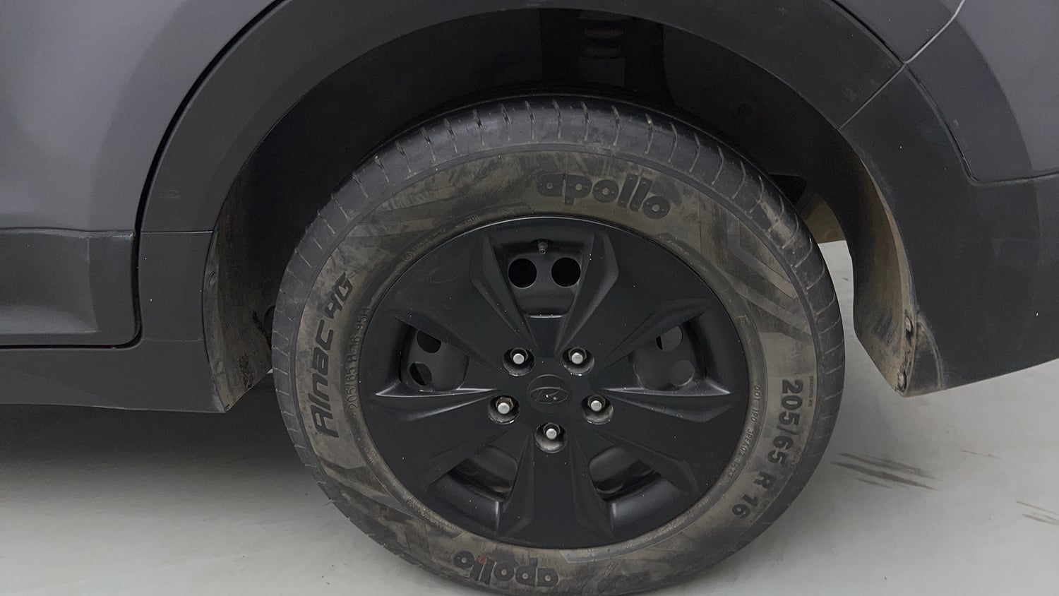 Used 2019 Hyundai Creta EX 1.6 Petrol Petrol Manual tyres LEFT REAR TYRE RIM VIEW