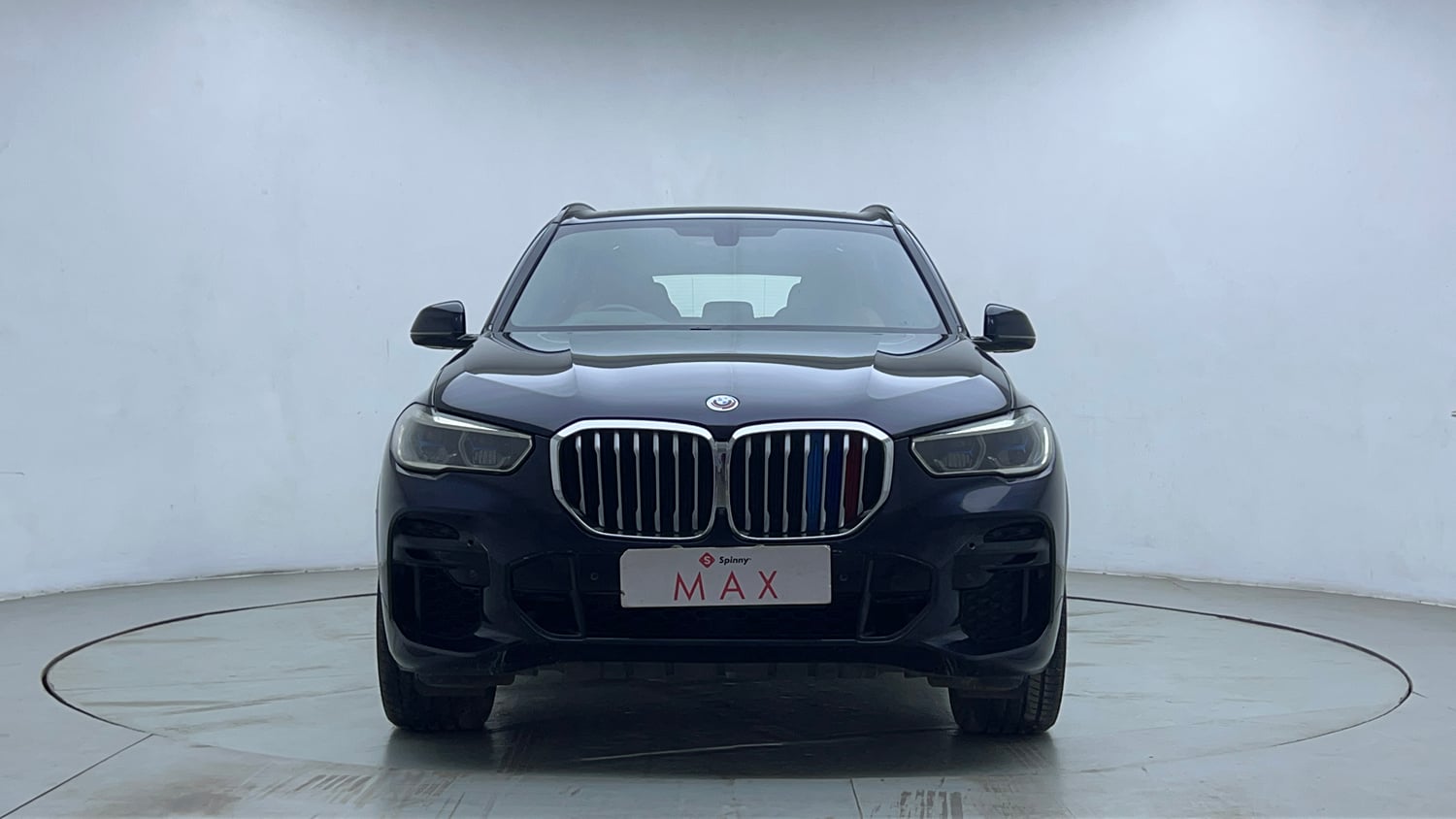 Used 2022 BMW X5 xDrive40i M Sport Petrol Automatic exterior FRONT VIEW