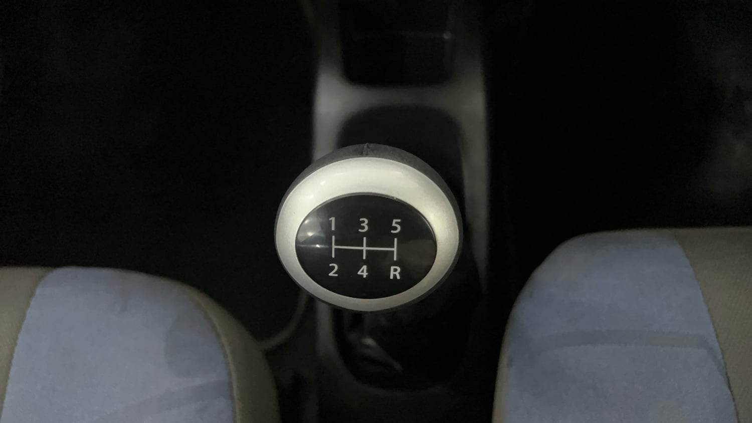Used 2012 Maruti Suzuki Wagon R LXi Petrol Manual interior GEAR  KNOB VIEW