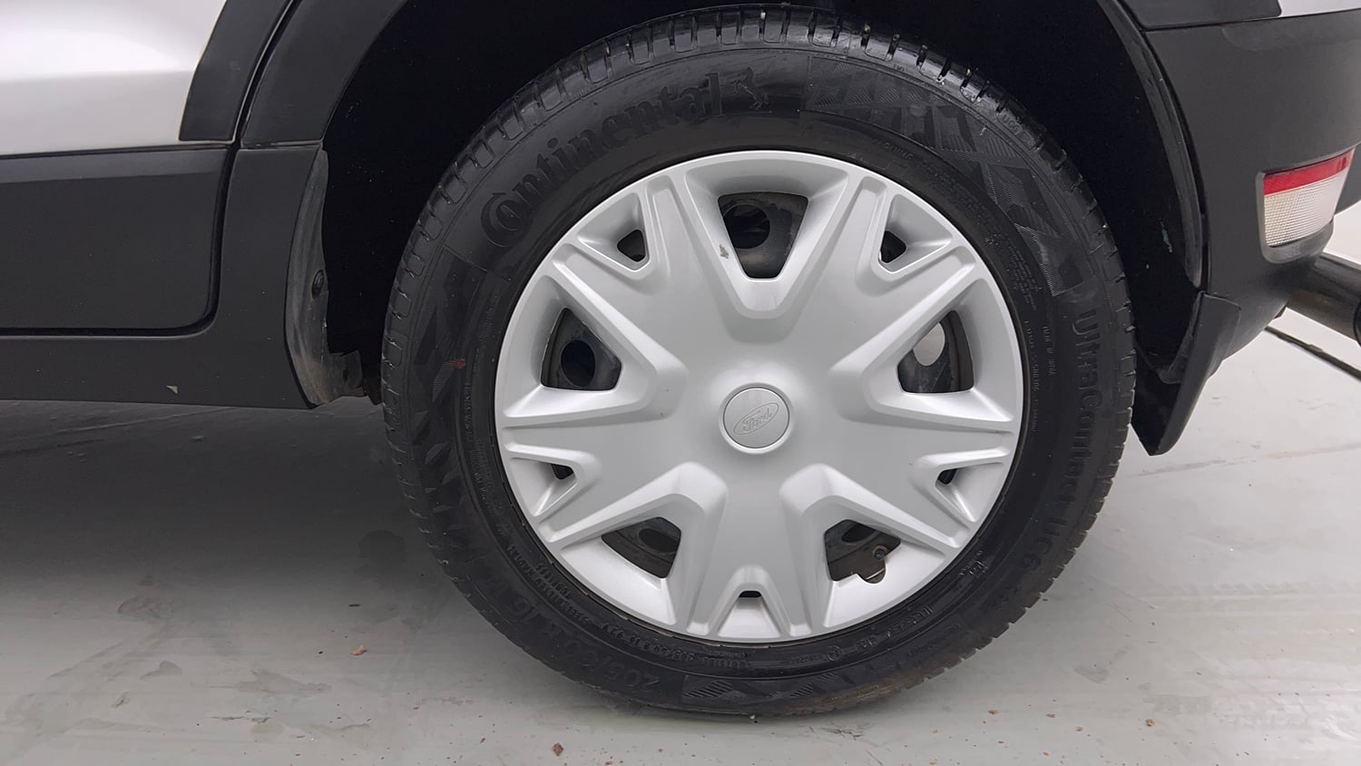 Used 2018 Ford EcoSport Trend + 1.5L TDCi Diesel Manual tyres LEFT REAR TYRE RIM VIEW
