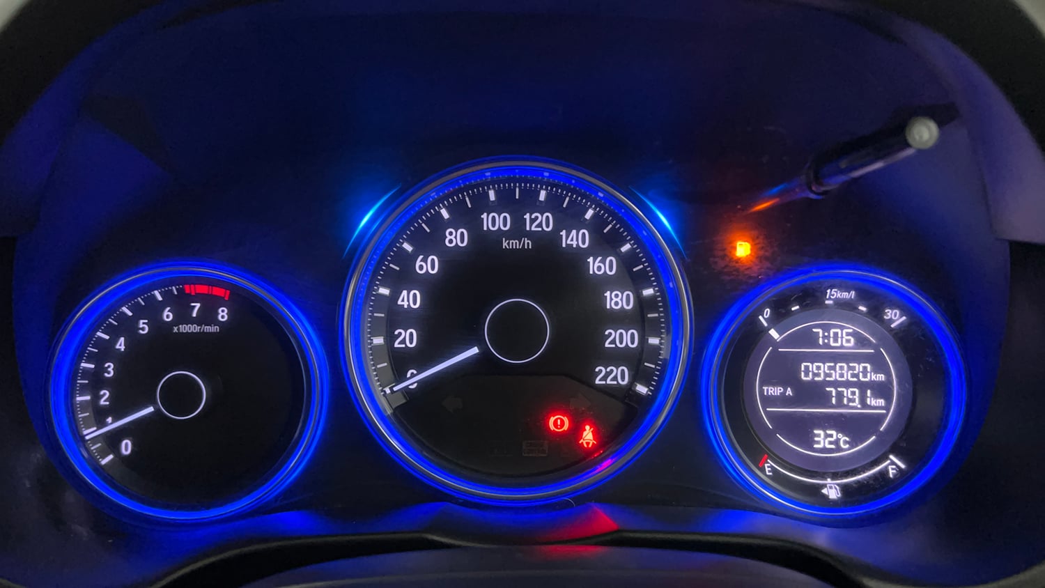 Used 2016 Honda City SV Petrol Manual interior CLUSTERMETER VIEW