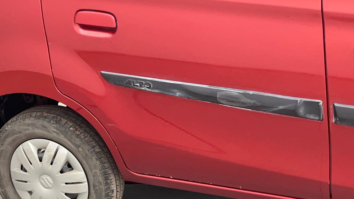 Used 2017 Maruti Suzuki Alto 800 VXi Petrol Manual dents MINOR DENT