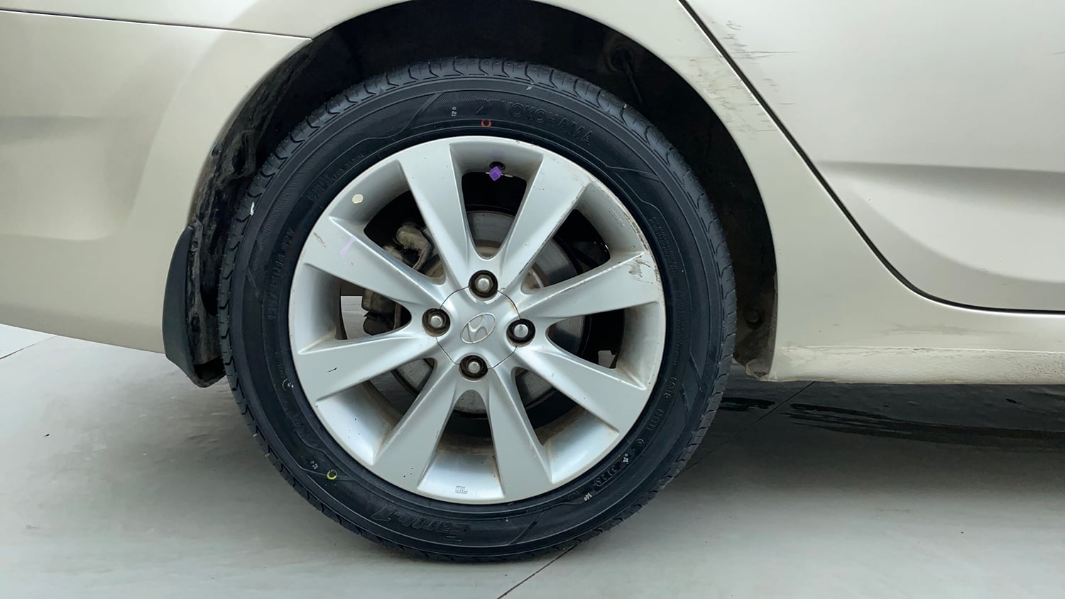 Used 2013 Hyundai Verna Fluidic 1.6 CRDi SX Diesel Manual tyres RIGHT REAR TYRE RIM VIEW