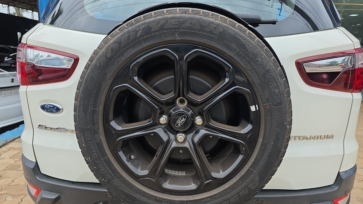 Used 2019 Ford EcoSport Thunder Edition Petrol Petrol Manual tyres SPARE TYRE VIEW
