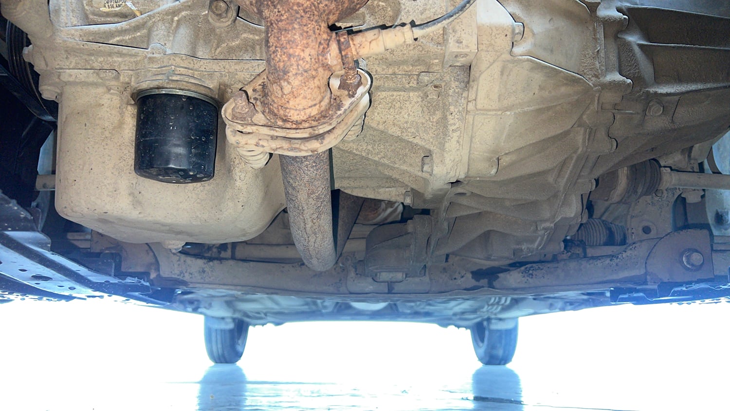 Used 2019 Maruti Suzuki Swift VXi AMT Petrol Automatic extra FRONT LEFT UNDERBODY VIEW