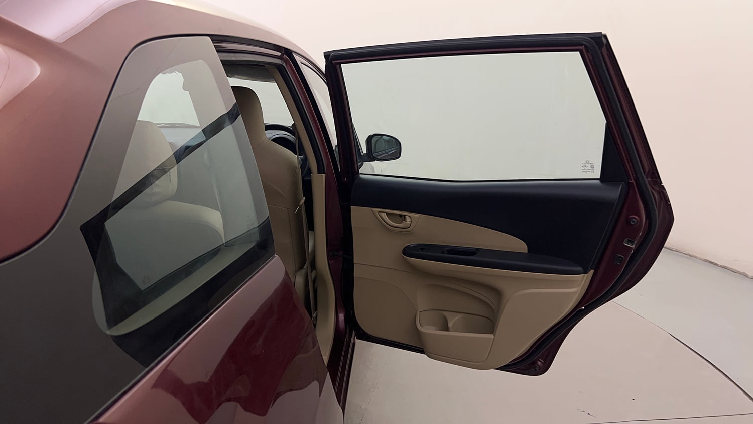 Used 2014 Honda Mobilio V Petrol Petrol Manual interior RIGHT REAR DOOR OPEN VIEW