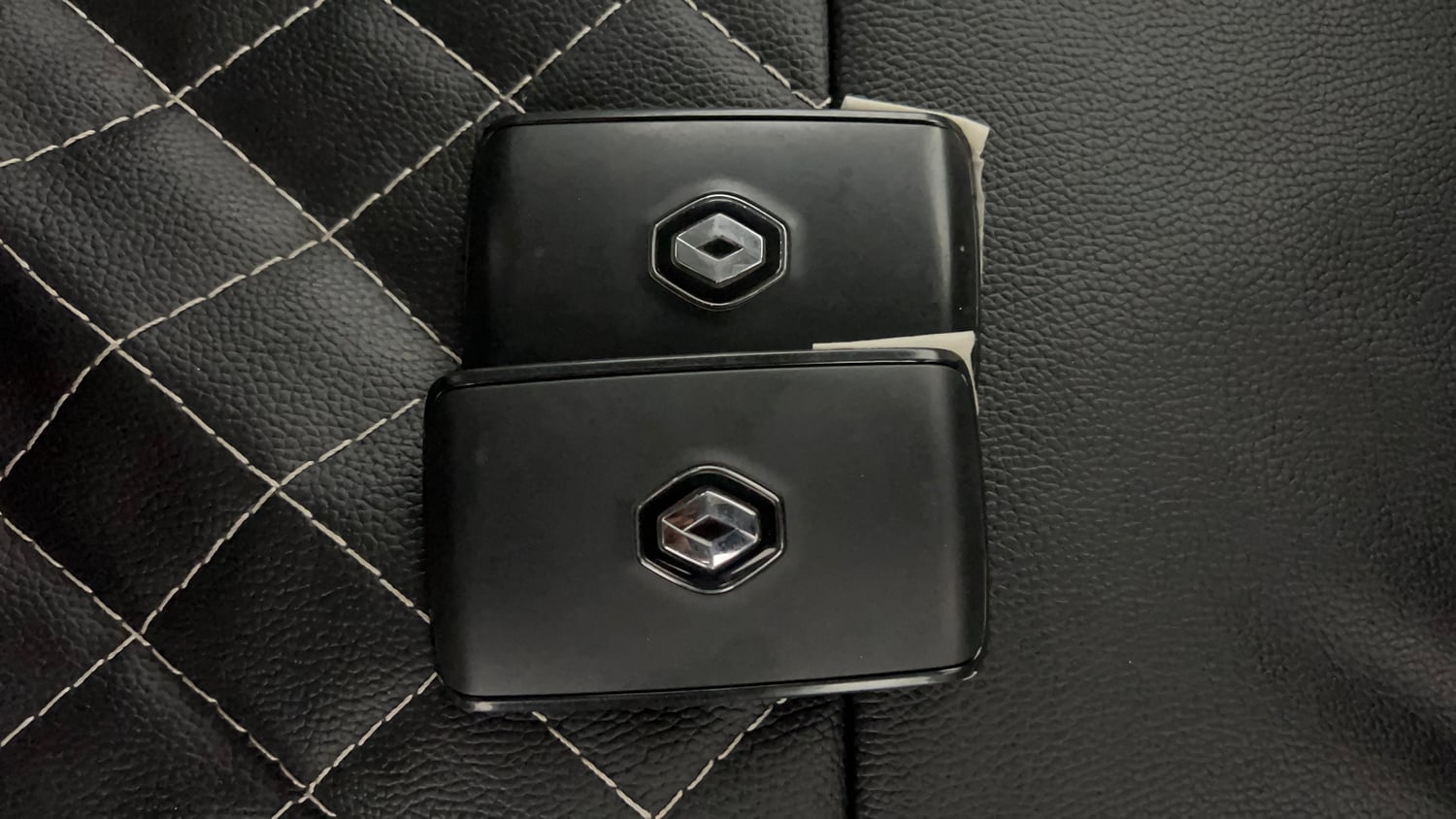Used 2020 Renault Triber RXZ Petrol Manual extra CAR KEY VIEW