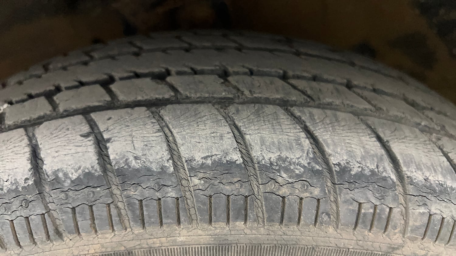Used 2017 Maruti Suzuki Celerio ZXi AMT Petrol Automatic tyres LEFT FRONT TYRE TREAD VIEW