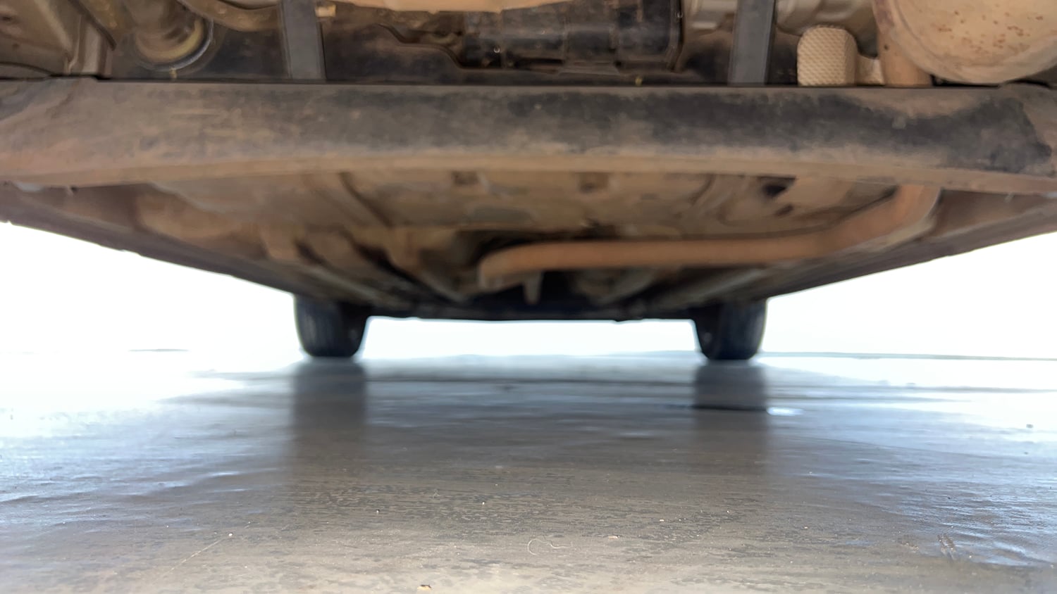 Used 2019 Hyundai Elite i20 Sportz Plus 1.2 Petrol Manual extra REAR UNDERBODY VIEW (TAKEN FROM REAR)