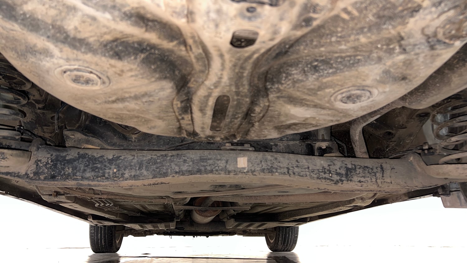 Used 2022 Maruti Suzuki Baleno Alpha AGS Petrol Automatic extra REAR UNDERBODY VIEW (TAKEN FROM REAR)