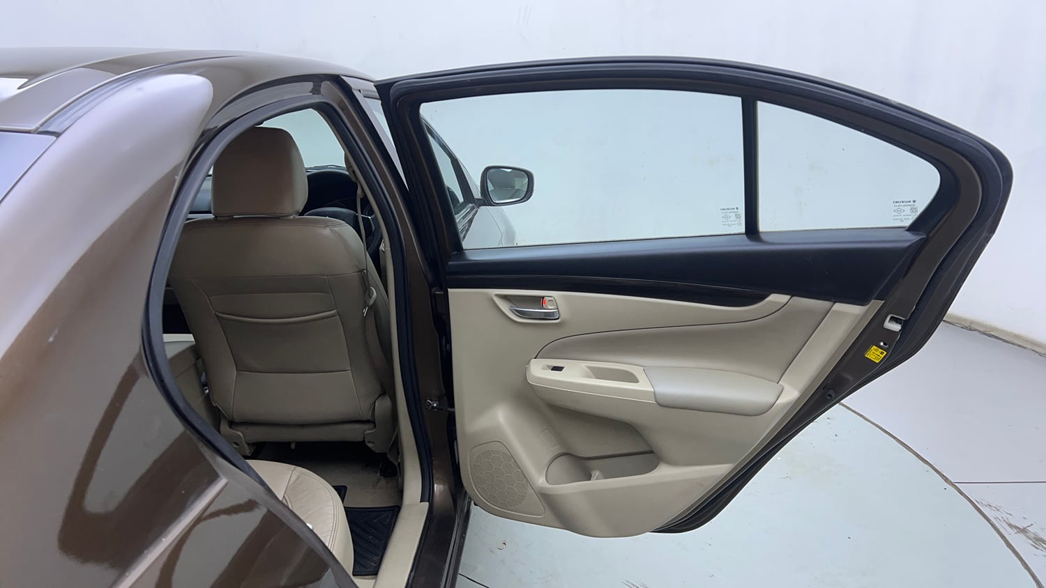 Used 2017 Maruti Suzuki Ciaz Alpha 1.4 MT Petrol Manual interior RIGHT REAR DOOR OPEN VIEW