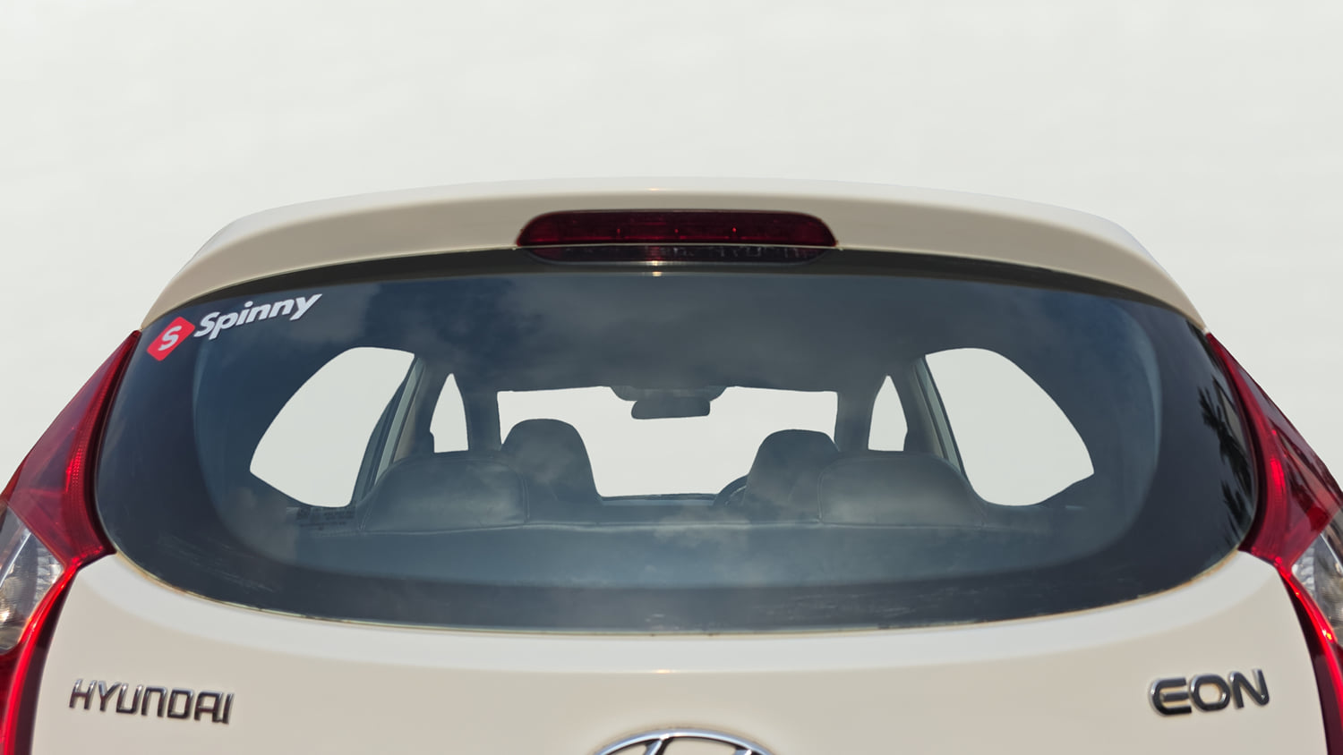 Used 2014 Hyundai Eon Era + Petrol Manual exterior BACK WINDSHIELD VIEW