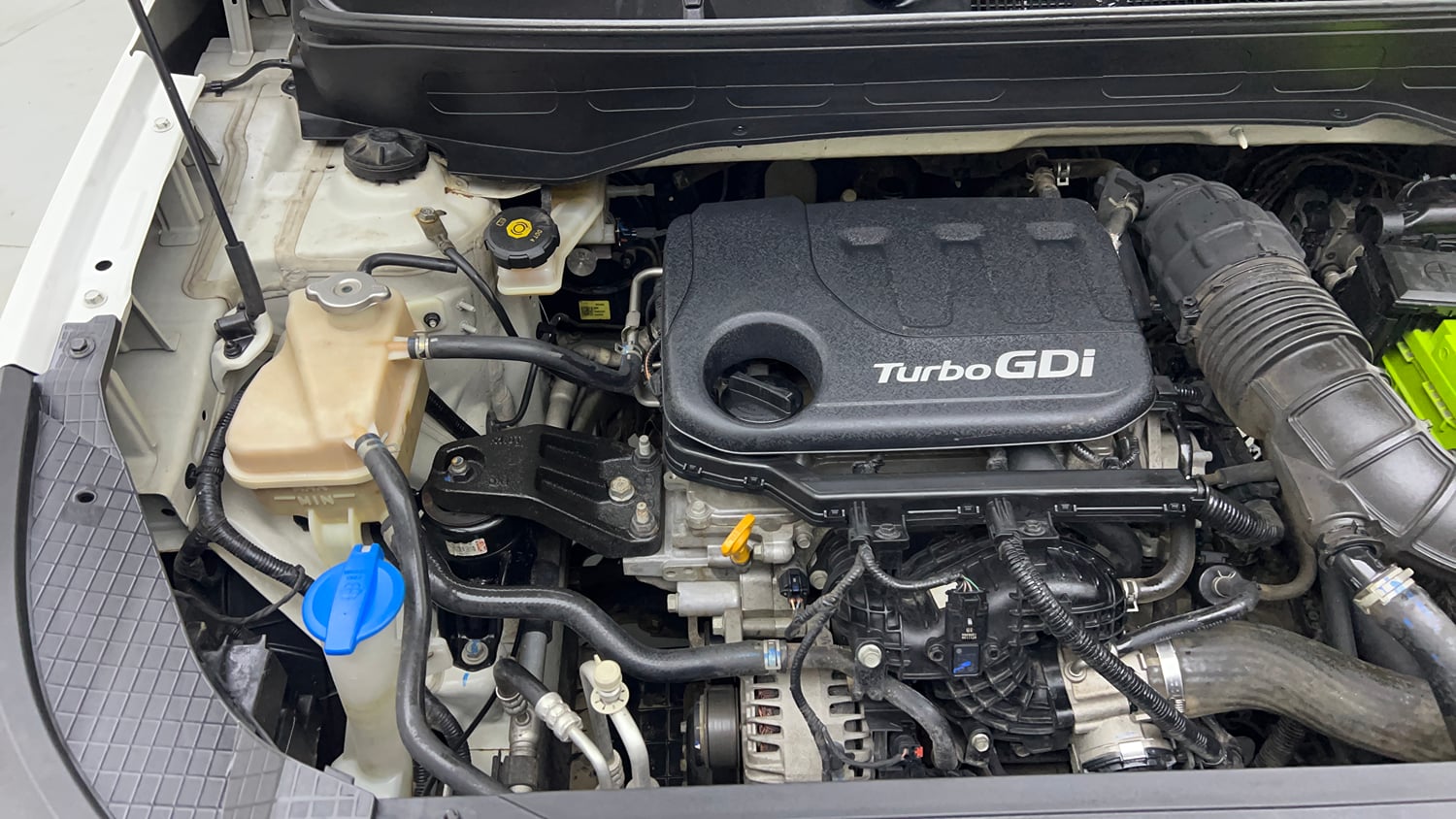 Used 2022 Hyundai Venue SX 1.0 Turbo iMT Petrol Manual engine ENGINE RIGHT SIDE VIEW