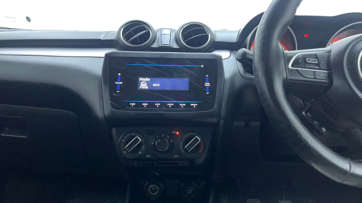Used 2021 Maruti Suzuki Swift VXi Petrol Manual interior MUSIC SYSTEM & AC CONTROL VIEW