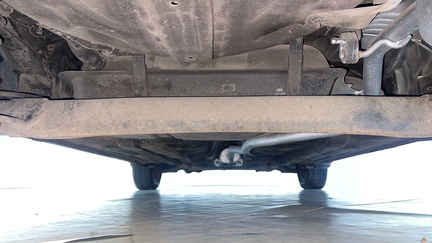 Used 2015 Hyundai Grand i10 Sportz 1.2 Kappa VTVT Petrol Manual extra REAR UNDERBODY VIEW (TAKEN FROM REAR)