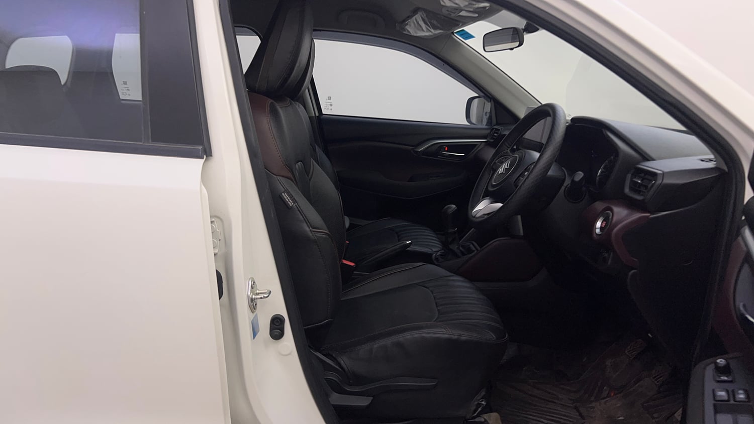 Used 2024 Maruti Suzuki Grand Vitara Delta Smart Hybrid Petrol Manual interior RIGHT SIDE FRONT DOOR CABIN VIEW
