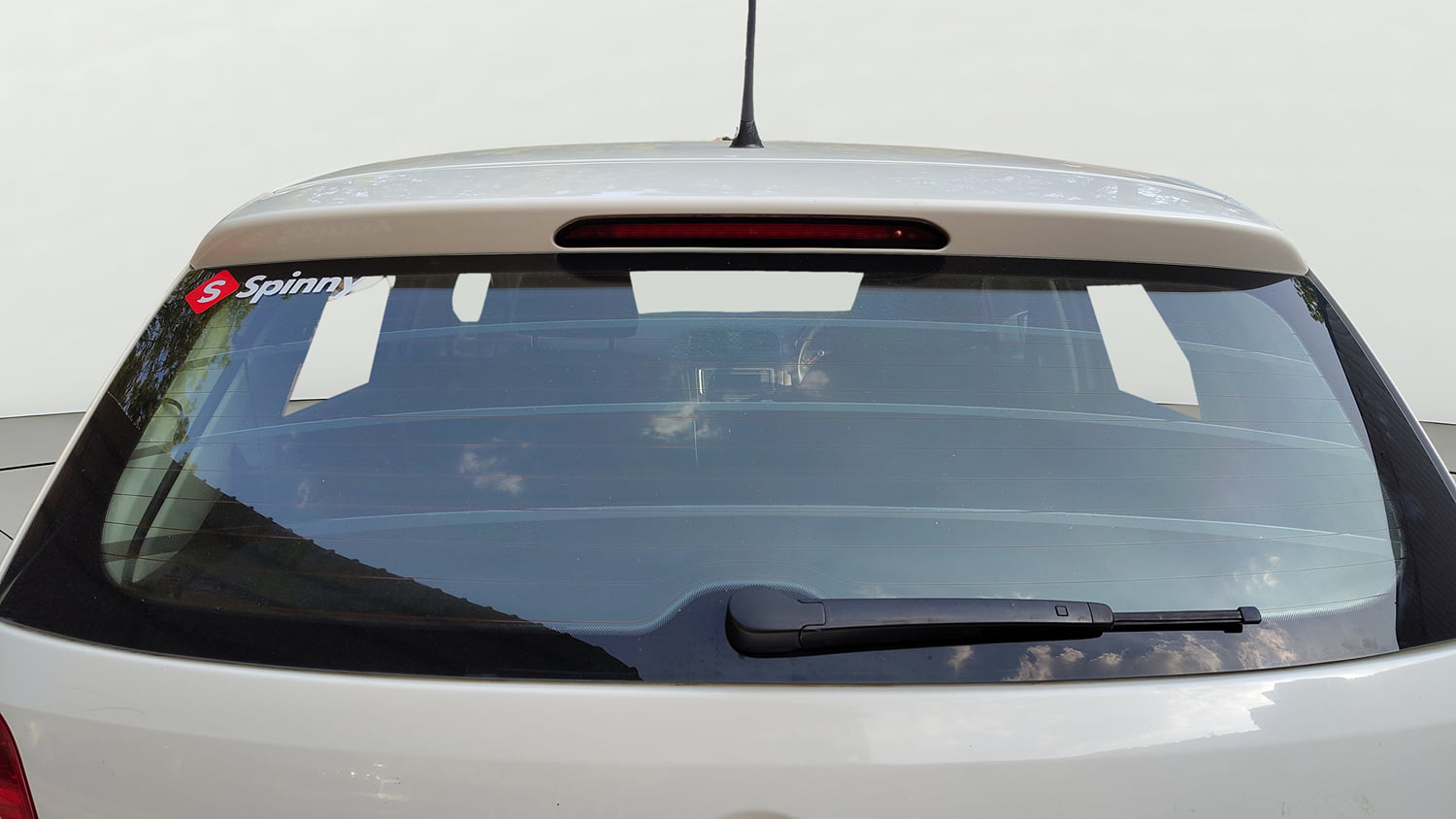 Used 2019 Volkswagen Polo Comfortline 1.0L (P) Petrol Manual exterior BACK WINDSHIELD VIEW